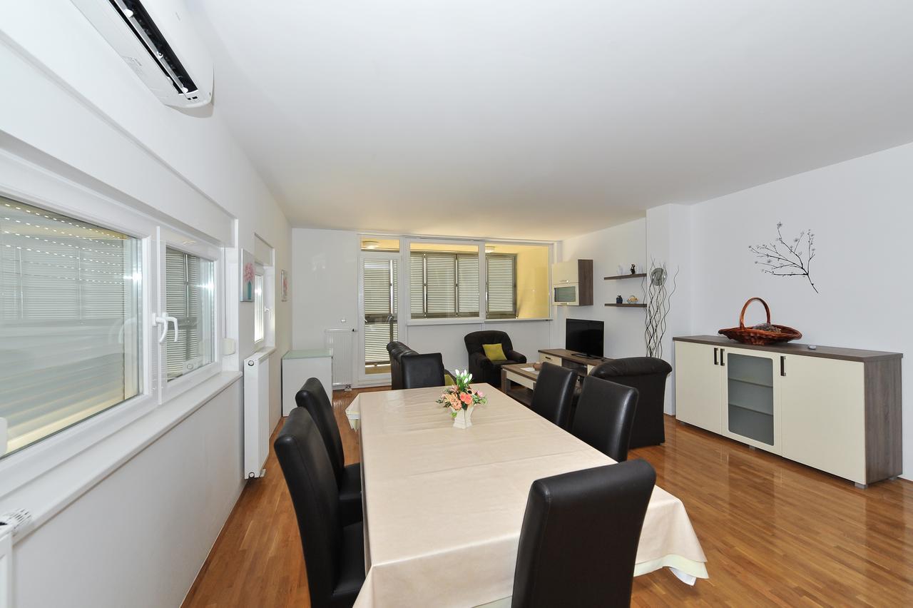Ana Apartment ซาดาร์ ภายนอก รูปภาพ